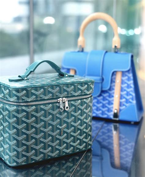 goyard muse bag.